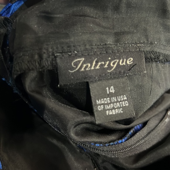 Royal Blue Bubble Hem Dress - Picture 3 of 5